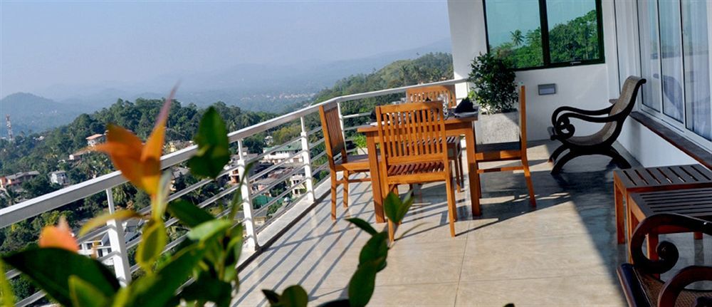 Amaara Sky Hotel Kandy Exterior photo