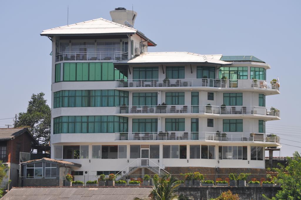 Amaara Sky Hotel Kandy Exterior photo