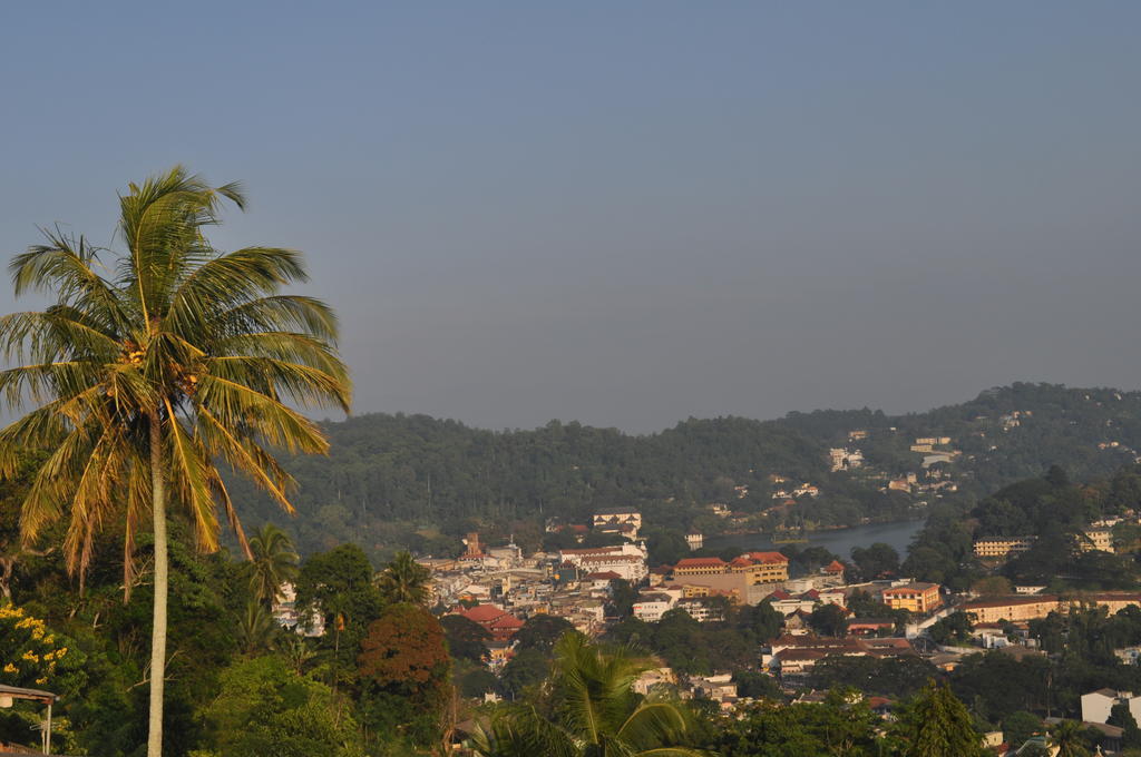 Amaara Sky Hotel Kandy Exterior photo