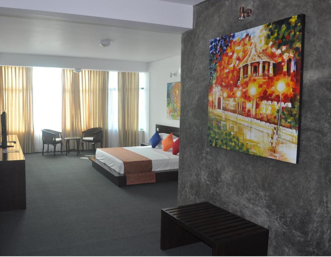 Amaara Sky Hotel Kandy Room photo